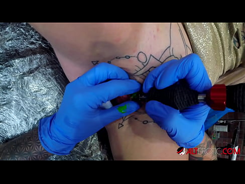❤️ An hottie thar a bheith tattooed Sully Savage fuair tattoo ar a clitoris ❤️❌ Fucking uainn ga.pornsos-com.ru ❌